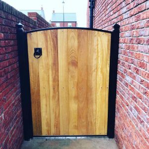 Wood composite and steel side gate